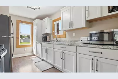 1301 E Laneville Avenue, Durand, WI 54736 - Photo 11