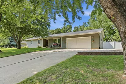 636 Shady Creek Circle, Winsted, MN 55395 - Photo 1