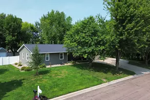 636 Shady Creek Cir, Winsted, MN 55395 - Photo 37