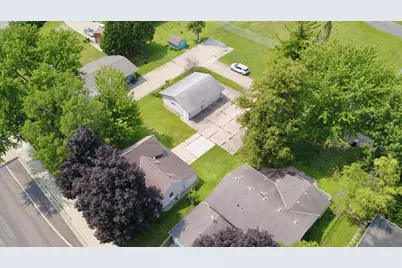 466 Bluff Street NE, Hutchinson, MN 55350 - Photo 19