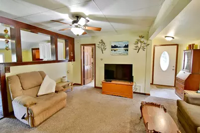 466 Bluff Street NE, Hutchinson, MN 55350 - Photo 7