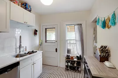 3845 Grand Avenue S, Minneapolis, MN 55409 - Photo 9