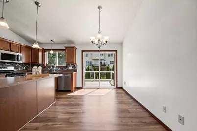 526 Hackney Avenue, Shakopee, MN 55379 - Photo 5