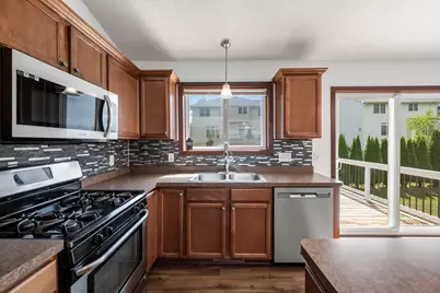 526 Hackney Avenue, Shakopee, MN 55379 - Photo 7