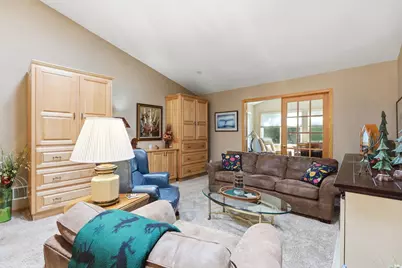 7590 Newbury Road, Woodbury, MN 55125 - Photo 23