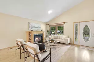 2417 Bourne Ave, Saint Paul, MN 55108 - Photo 7