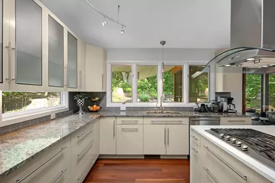 7009 Gleason Road, Edina, MN 55439 - Photo 9