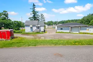 114 S Arlington Ave, Duluth, MN 55811 - Photo 1
