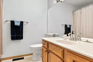 11412 Elmwood Ave N, Champlin, MN 55316 - Photo 23