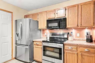 11412 Elmwood Ave N, Champlin, MN 55316 - Photo 11