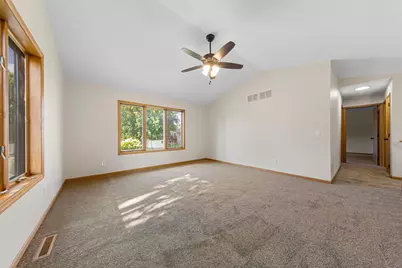 1676 Castle Drive, North Mankato, MN 56003 - Photo 15
