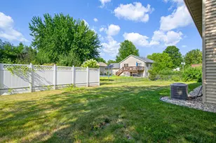 1676 Castle Dr, North Mankato, MN 56003 - Photo 37