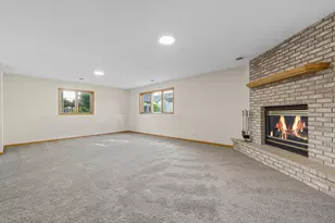 1676 Castle Dr, North Mankato, MN 56003 - Photo 27