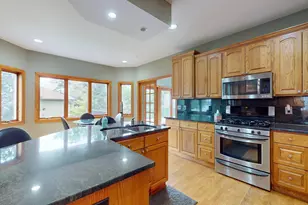2449 Sand Trap Ln SE, Rochester, MN 55904 - Photo 11