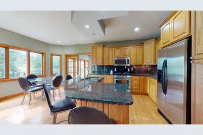 2449 Sand Trap Lane SE, Rochester, MN 55904 - Photo 9