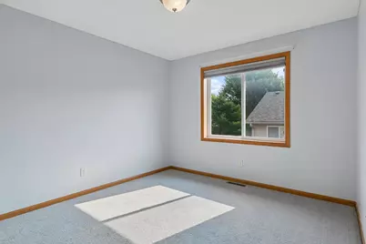 3507 Goodwin Avenue N, Oakdale, MN 55128 - Photo 31