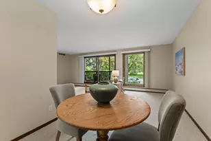 8549 Irwin Rd, Bloomington, MN 55437 - Photo 9