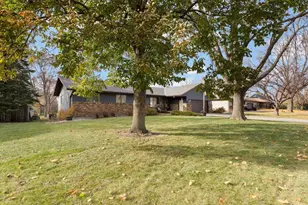 308 23rd St SE, Willmar, MN 56201 - Photo 3