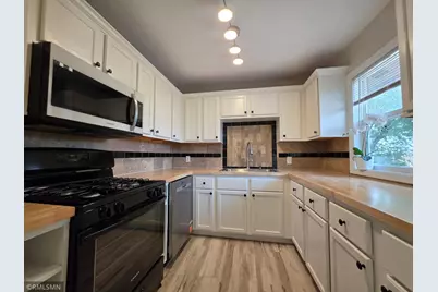 1306 Woodhill Road, Burnsville, MN 55337 - Photo 9