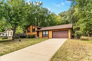 13045 Eveleth Ave, Apple Valley, MN 55124 - Photo 3