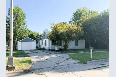 624 Dover Street, Worthington, MN 56187 - Photo 1