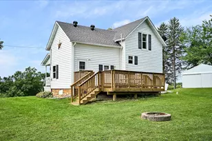 37000 Krage Dr, Winona, MN 55987 - Photo 17