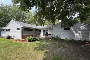 3 Fareway Dr, Northfield, MN 55057 - Photo 3