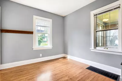 138 13th Avenue N, South Saint Paul, MN 55075 - Photo 11
