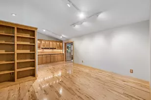 705 Leon St, Jordan, MN 55352 - Photo 21