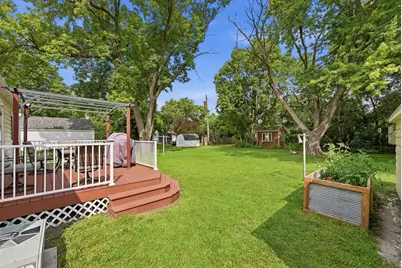 308 Colfax Avenue NW, Renville, MN 56284 - Photo 9