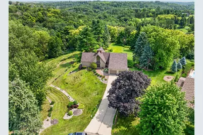 3640 NE Lakeview Court NE, Rochester, MN 55906 - Photo 3