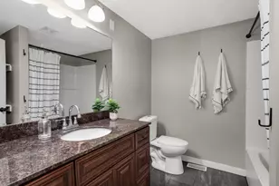 16570 22nd St S, Saint Mary's Point, MN 55043 - Photo 15