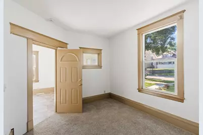 1035 Magnolia Avenue E, Saint Paul, MN 55106 - Photo 7