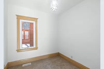 1035 Magnolia Avenue E, Saint Paul, MN 55106 - Photo 9