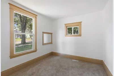 1035 Magnolia Avenue E, Saint Paul, MN 55106 - Photo 19
