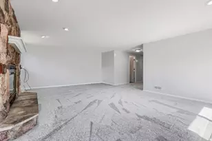 3597 Gershwin Ct N, Oakdale, MN 55128 - Photo 9