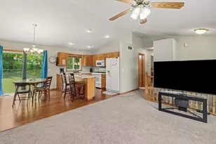 612 Deer Trail, Montgomery, MN 56069 - Photo 5