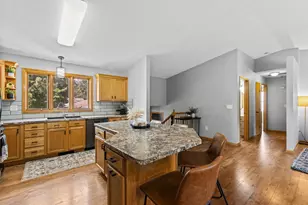 2736 Rose Dr SE, Rochester, MN 55904 - Photo 3