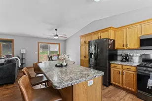 2736 Rose Dr SE, Rochester, MN 55904 - Photo 5
