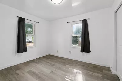 389 Hugo Street NE, Fridley, MN 55432 - Photo 9