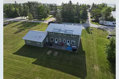 37597 Lakeview Drive, Warroad, MN 56763 - Photo 25