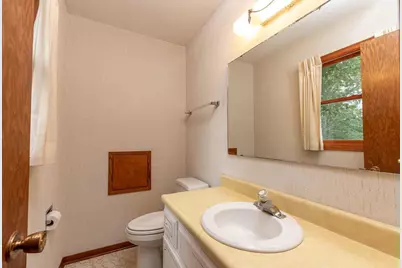 1833 Crestview Drive, New Ulm, MN 56073 - Photo 19