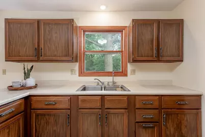 1833 Crestview Drive, New Ulm, MN 56073 - Photo 11
