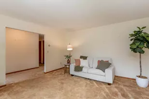 1833 Crestview Dr, New Ulm, MN 56073 - Photo 7