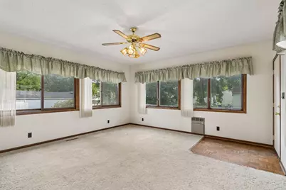 96 Orange Avenue W, Saint Paul, MN 55117 - Photo 13