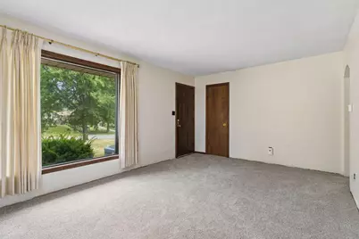 96 Orange Avenue W, Saint Paul, MN 55117 - Photo 5