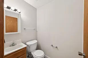 6262 7th St N, Oakdale, MN 55128 - Photo 11