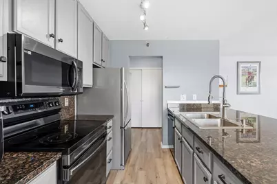 433 S 7th Street #1801, Minneapolis, MN 55415 - Photo 37