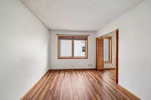 3058 Lake Shore Dr, Minneapolis, MN 55416 - Photo 17