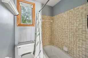 3058 Lake Shore Dr, Minneapolis, MN 55416 - Photo 13